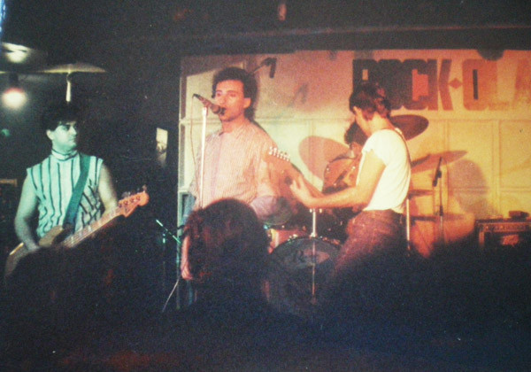 Esgrima en Rockola (MR, 1983)