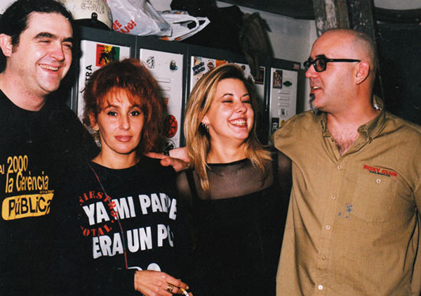 Carles Xavier, Teyma y Mónica Merino en la trastienda de Roxy Club (2001)