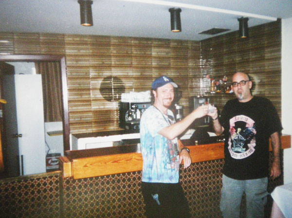 Aquel motel en la autopista... I Rock Machina (2000)