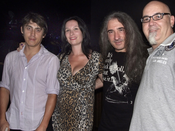 Jaime Avendaño, Juan Carlos Parking Fox y señora (L. Peiró, 2011)