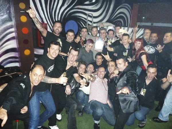 Homenaje a Pauly en la Durango. Mucho rock and roll (P. Damian, 2010)